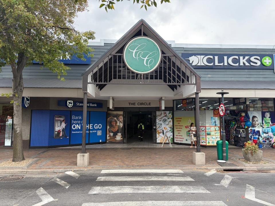 Listing number: P24-117094994, Image number: 1, Retail To Let in Martinville