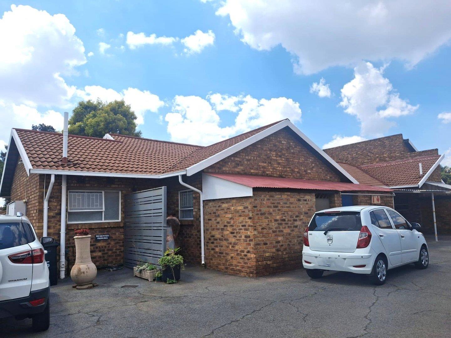 1 Bedroom Townhouse for sale in Witfield - P24-117096489
