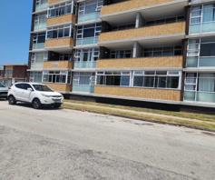 Apartment / Flat for sale in Humewood