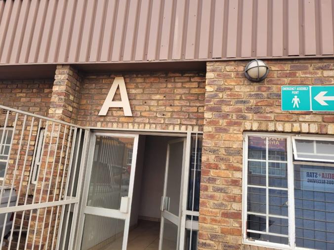 Industrial Property to Rent in Anderbolt