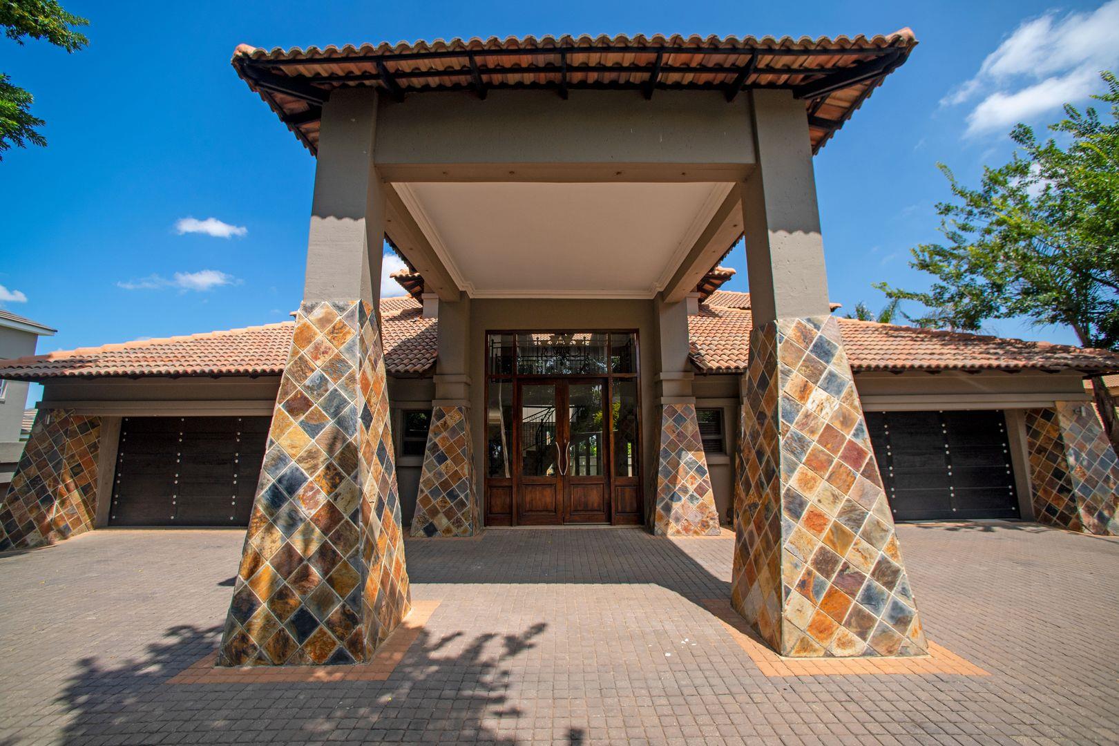 4 Bedroom House to rent in Ebotse Golf Estate - P24-117101930