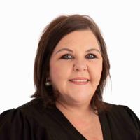 Agent profile for Yolundi Ueckermann