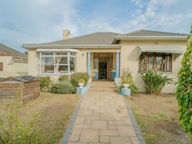3 Bedroom House for Sale in Plumstead