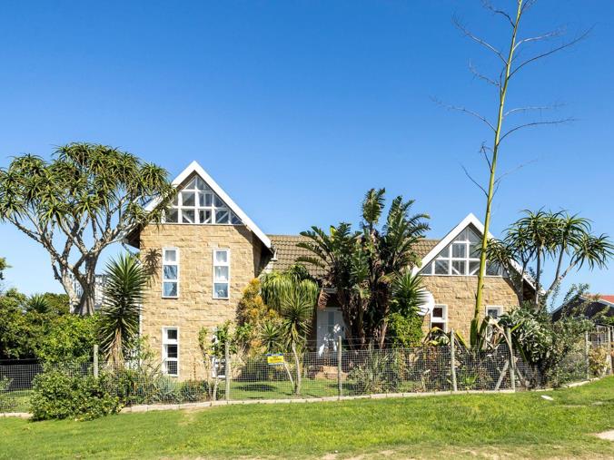 4 Bedroom House for Sale in Forest Downs