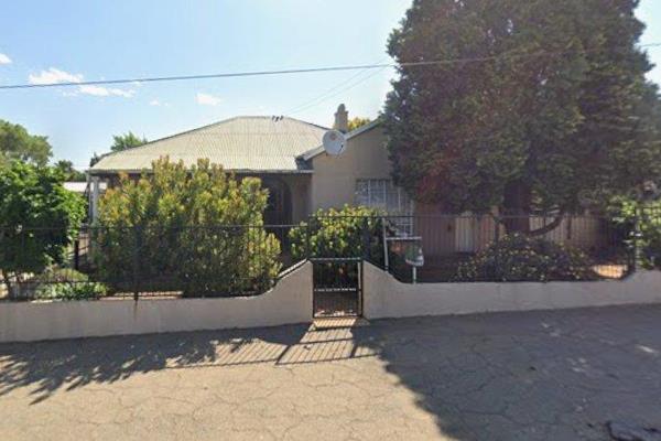 Access can be arranged for potential buyers don't miss out!
No cash deposit needed.
100% bond finance for qualified buyers.
No ...