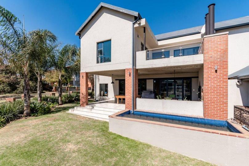 3 Bedroom House for sale in Copperleaf Estate - P24-117107586