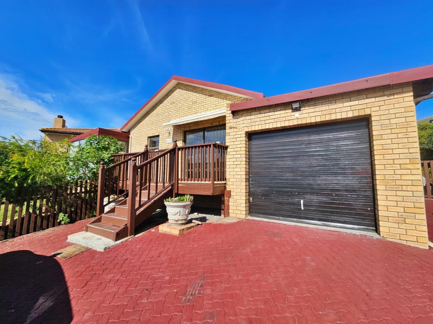 3 Bedroom House to rent in Reebok - P24-117107673