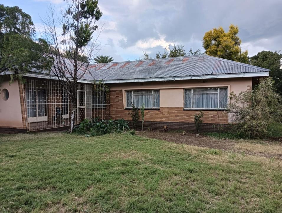3 Bedroom House for sale in Brandfort - P24-117107801