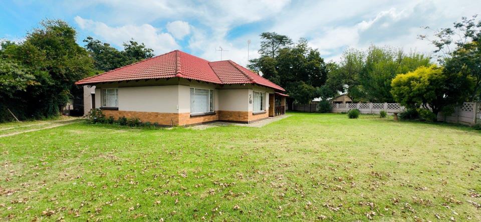 3 Bedroom House for sale in Three Rivers - P24-117111072