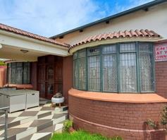 House for sale in Kensington