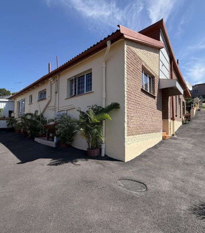 3 Bedroom House for sale in Springfield - P24-117112649