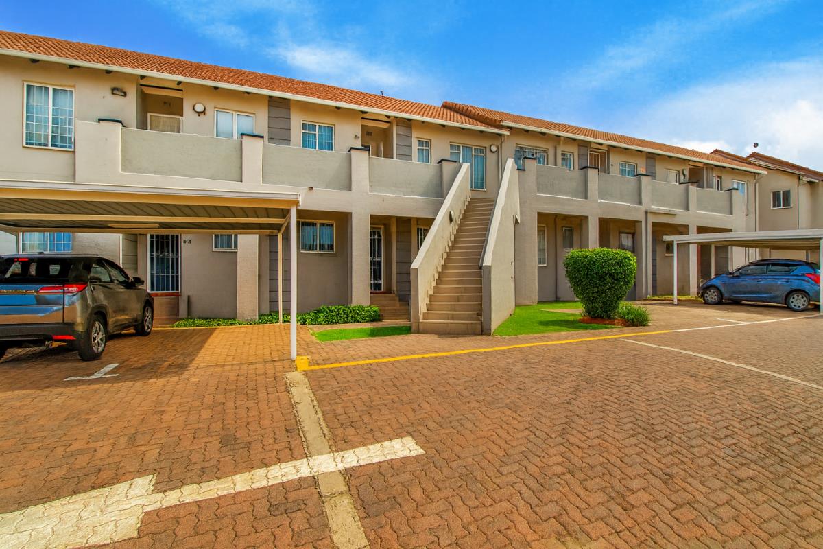 2 Bedroom Townhouse for sale in Eden Glen - P24-117125447