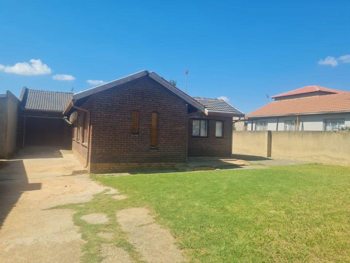 3 Bedroom House for sale in Shalimar Ridge - P24-110716014