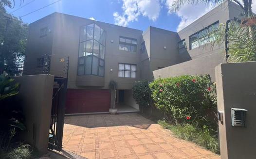 4 Bedroom House for sale in Sandown