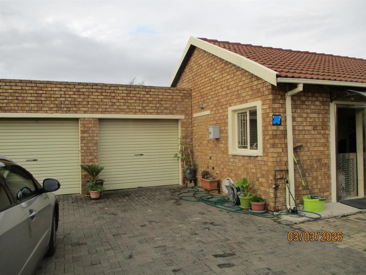 3 Bedroom House for sale in Rhodesfield - P24-116991758