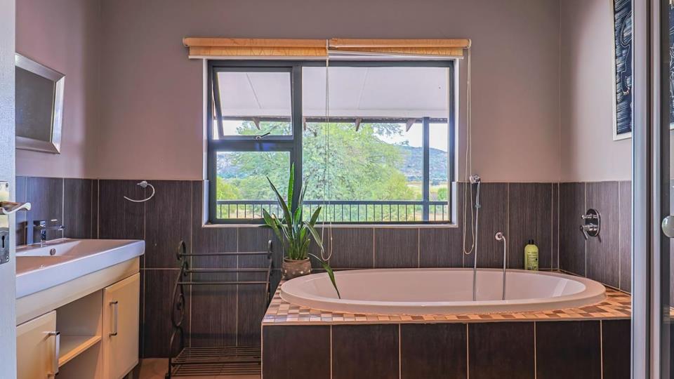 Listing number: P24-117121936, Image number: 3