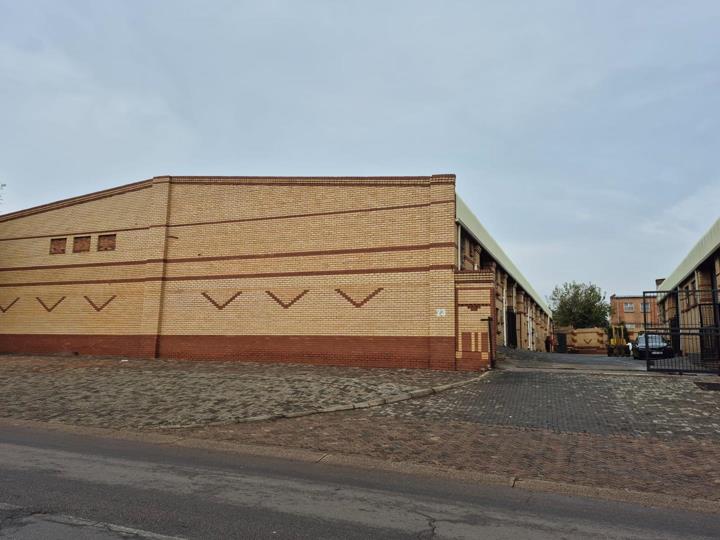 Commercial property for sale in Sunderland Ridge - P24-117123632