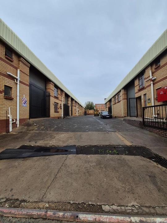 Commercial property for sale in Sunderland Ridge - P24-117123632