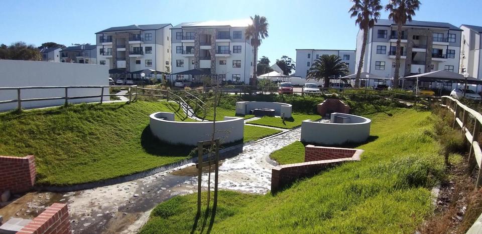 Listing number: P24-115524318, Image number: 2