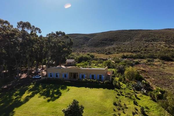 8 Bedroom Farm for Sale in Willowmore Rural