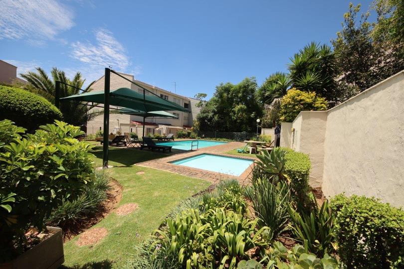 3 Bedroom Townhouse for sale in St Andrews - 114 Tulip, 3 St Francis ...