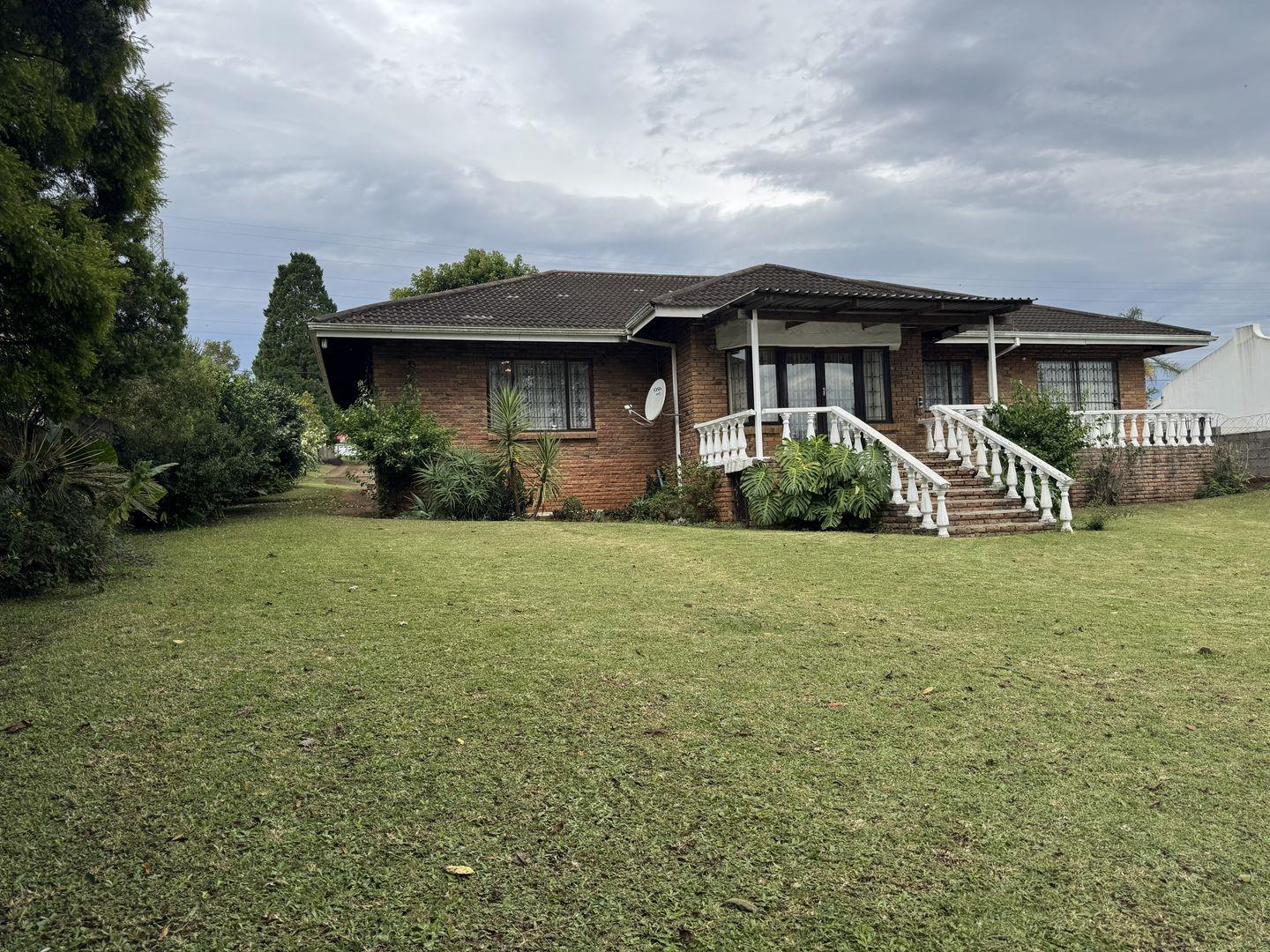 3 Bedroom House for sale in Howick West - P24-117127035