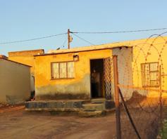 House for sale in Tsakane Ext 15