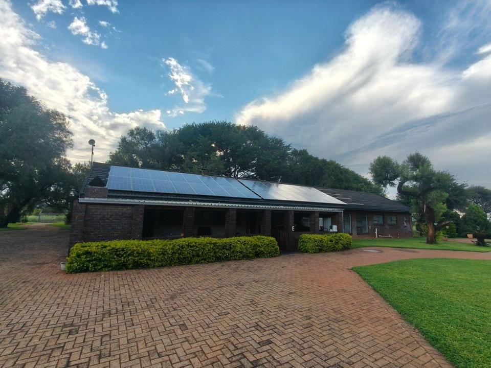 Farm for sale in Rustenburg Rural - P24-116008284