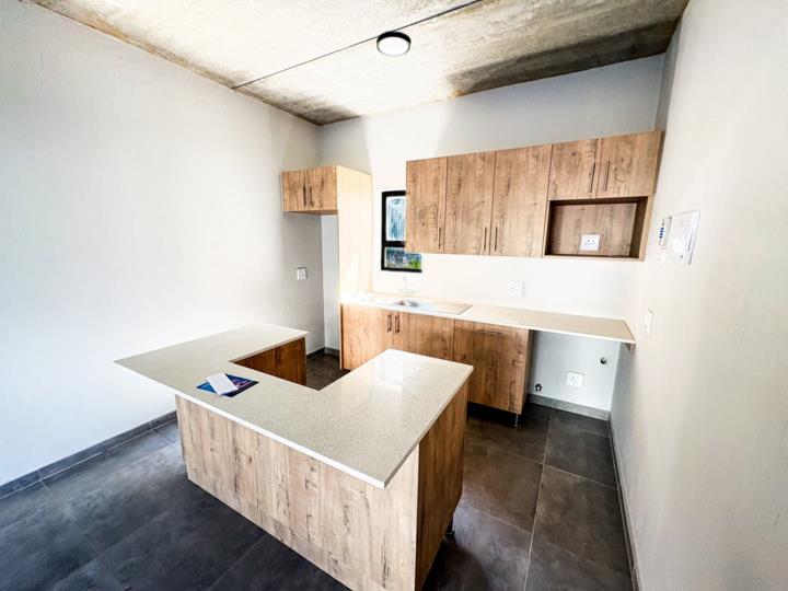 Listing number: P24-117129187, Image number: 2
