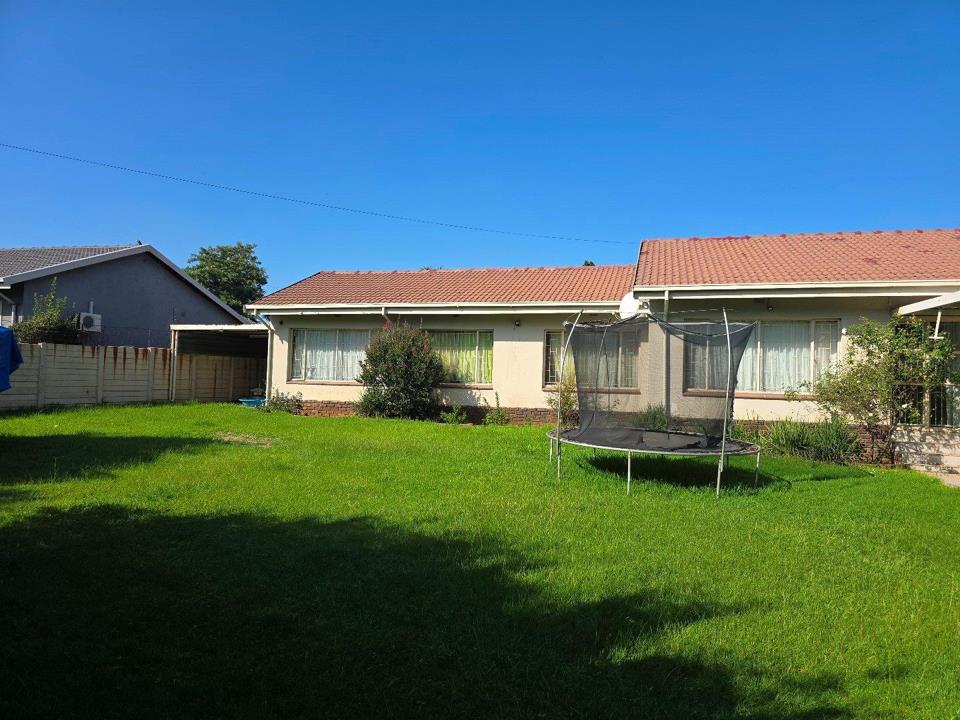 Listing number: P24-117130229, Image number: 1