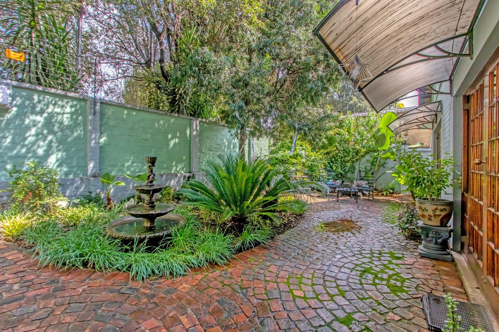 Parkhurst Property : Property and houses for sale in Parkhurst ...