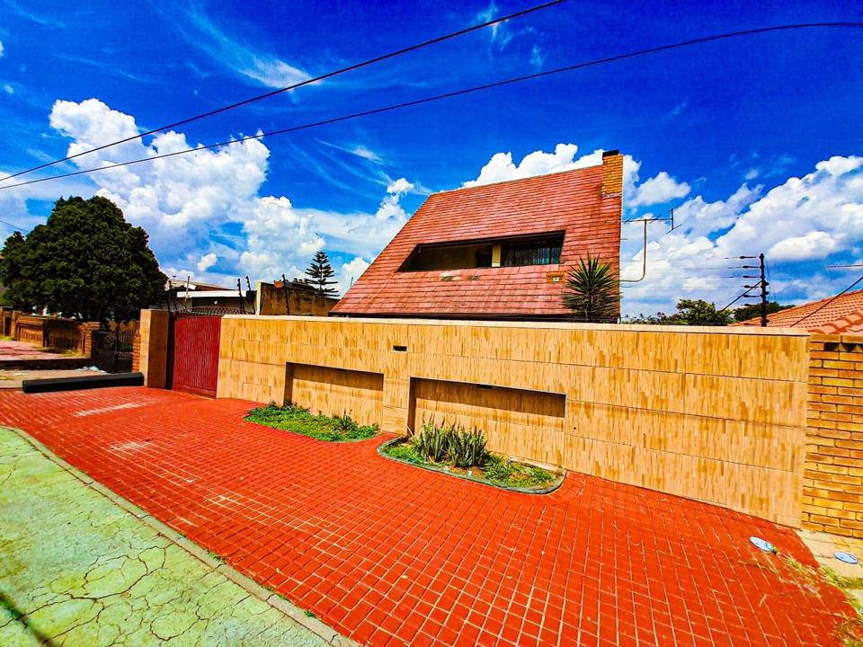 Listing number: P24-117131838, Image number: 1