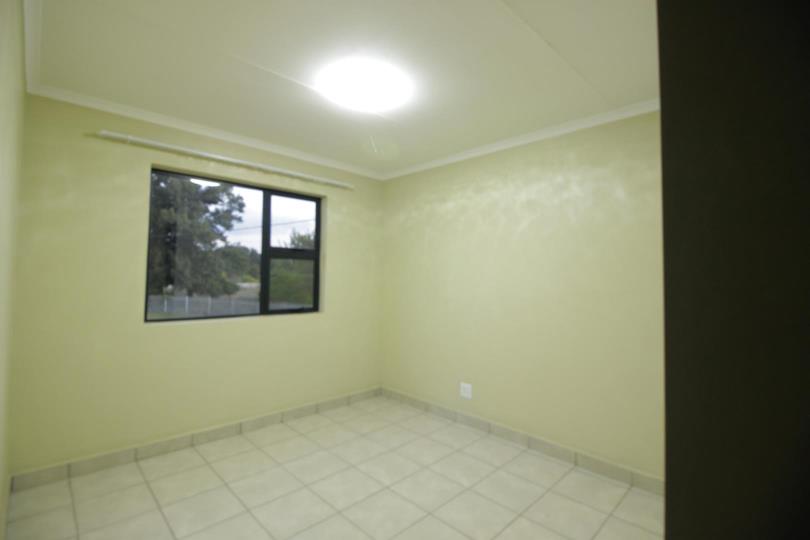 Listing number: P24-117132894, Image number: 2