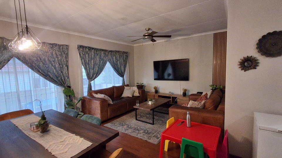 Listing number: P24-117135401, Image number: 3