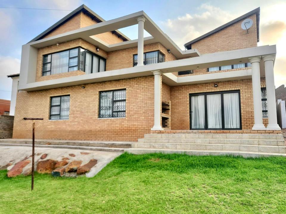 5-bedroom-house-for-sale-in-zakariyya-park-p24-117136472