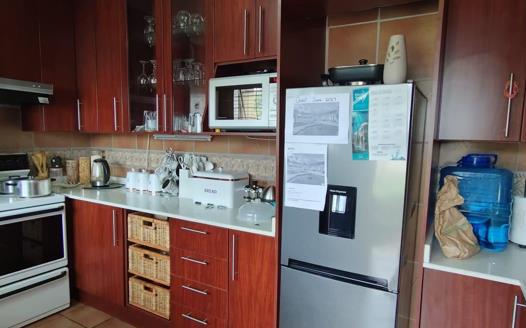 3 Bedroom House for sale in Hillshaven