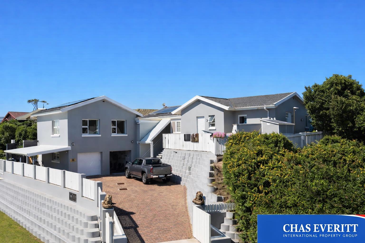 3 Bedroom House for sale in Cannon Rocks - 47 Alice Road - P24-117137791