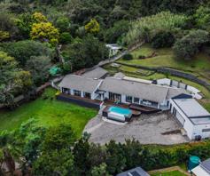 House for sale in Beacon Bay