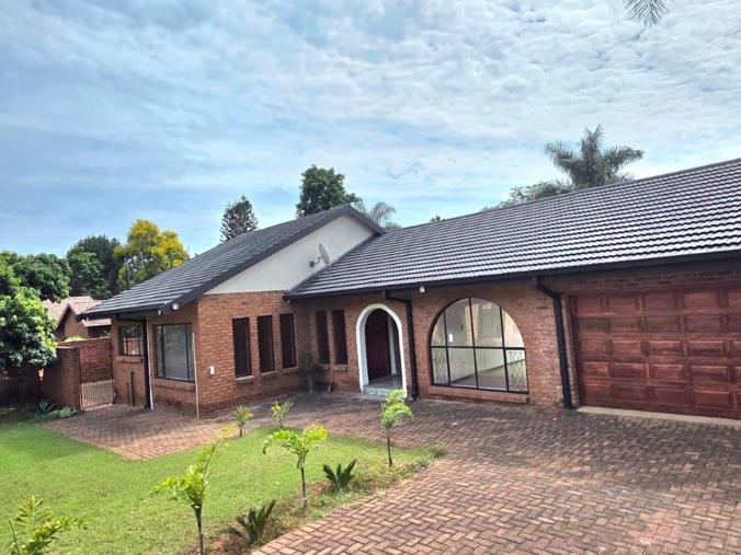 3 Bedroom House for Sale in Flora Park