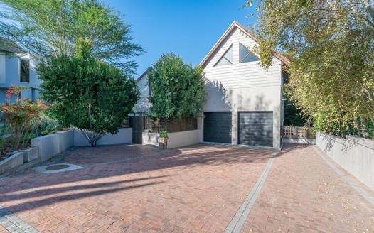 5 Bedroom House for sale in Kanonberg