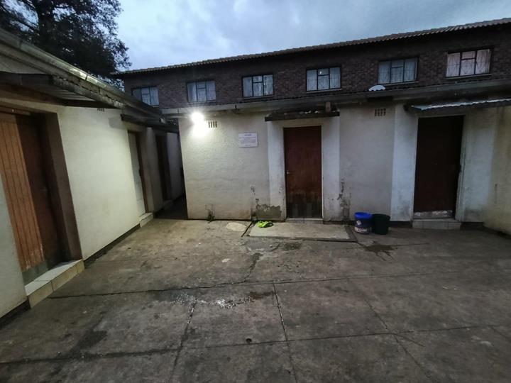 Listing number: P24-117139308, Image number: 2