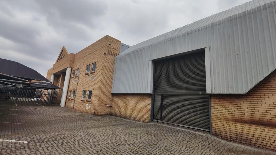 Listing number: P24-117141990, Image number: 2, Image 2