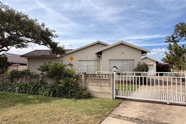 4 Bedroom House for sale in Observation Hill - P24-117144690