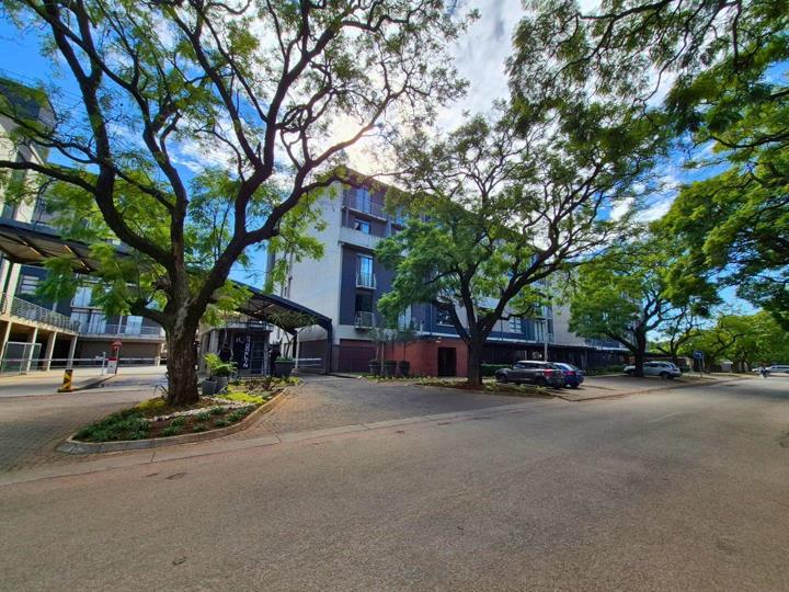 Listing number: P24-117257552, Image number: 2