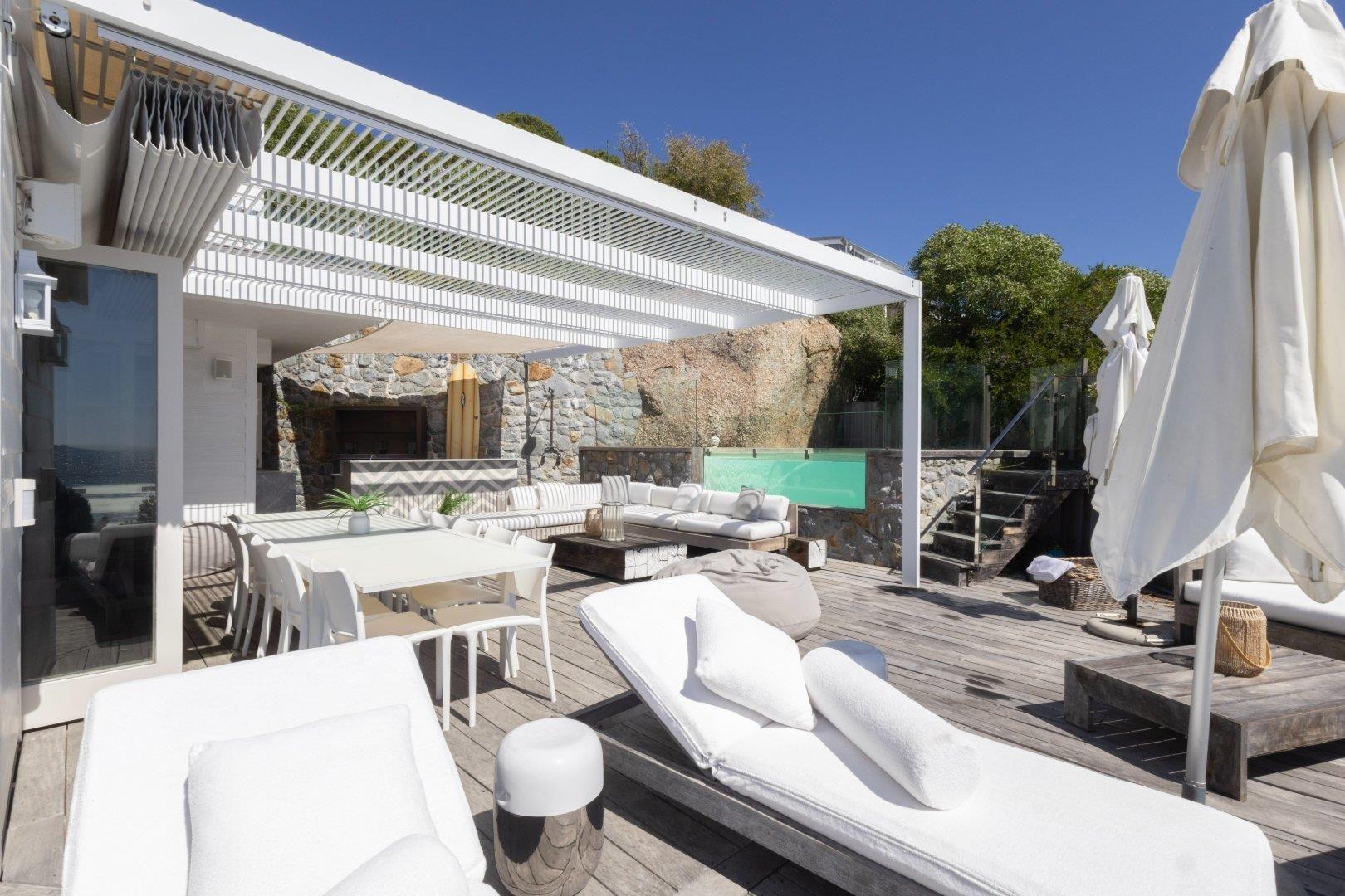 Photo of 4 Bedroom House to rent in Clifton