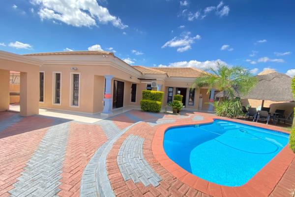 3 Bedroom House for Sale in Broadhurst