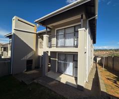 Townhouse for sale in Shellyvale