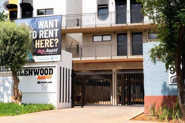 Vibrant student living exclusive to Emeris students, conveniently located in the heart of Lynnwood, just a short distance from tertiary ...