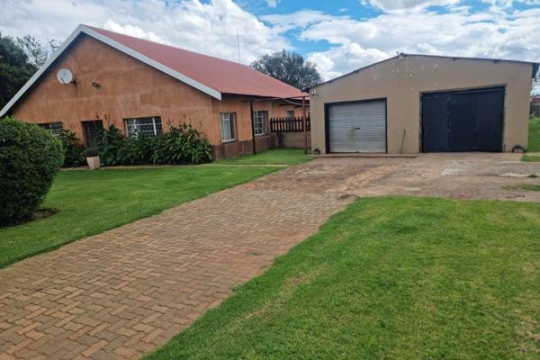 3 Bedroom Farm for Sale in Prosperity AH