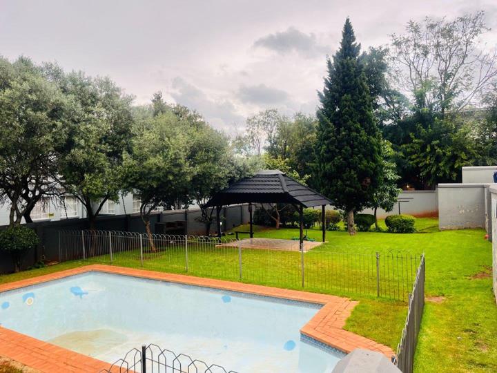 2 Bedroom Apartment / flat for sale in Westdene - P24-117151992